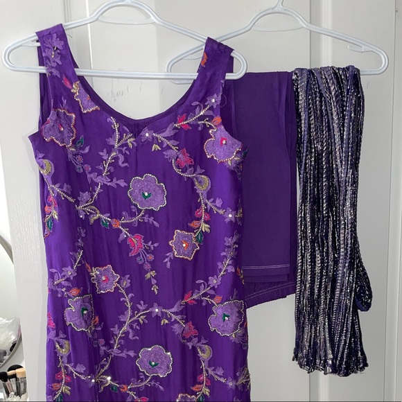 Pakistani Suit (Purple) - 3 piece - Picture 2 of 2